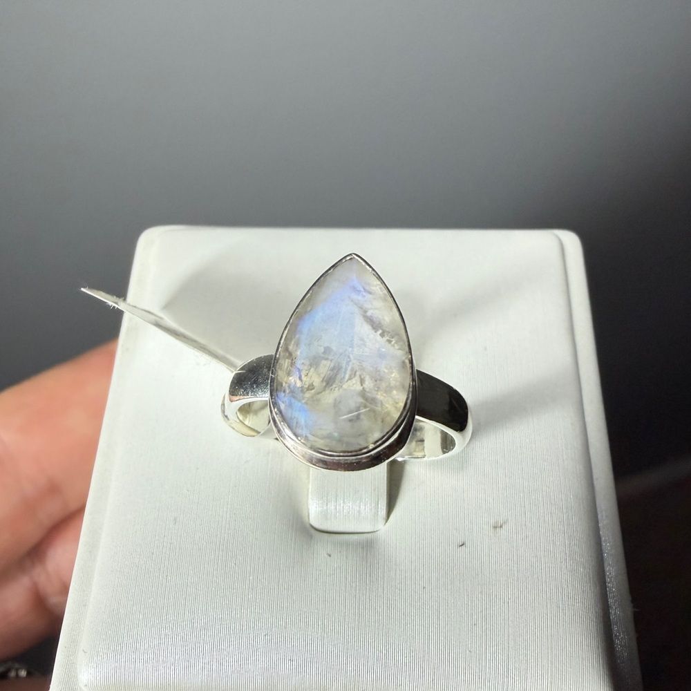 NWT 9x13mm faceted pear cut MOONSTONE solitaire ring in sterling silver!